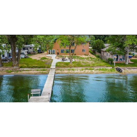 Canary Beach Resort Glenwood 外观 照片